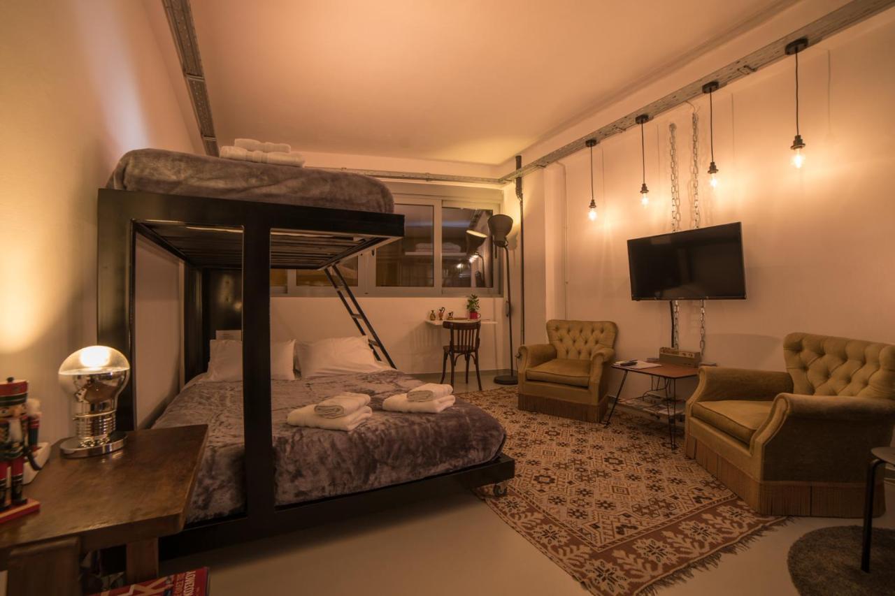 Monastiraki Factory Citycenter- Unspoiled Athens Apartments Экстерьер фото
